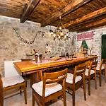 Magdalena * Zaton (Sibenik-Knin)